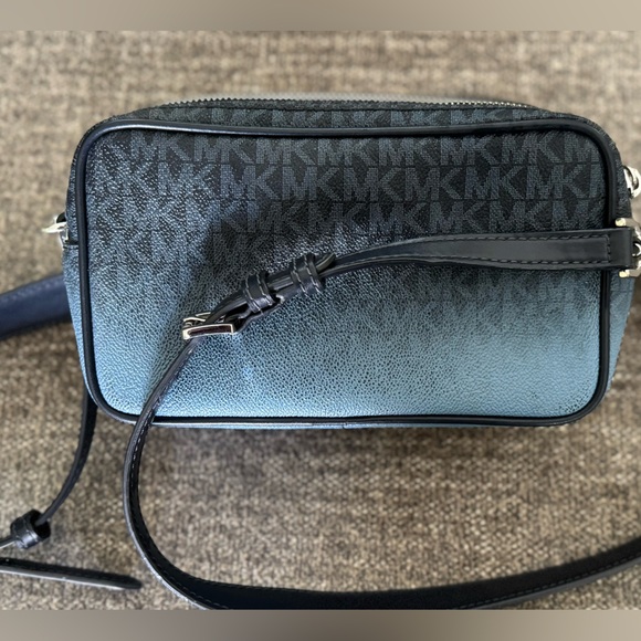 Michael Kors Ombré Blue Crossbody Bag - Picture 2 of 8